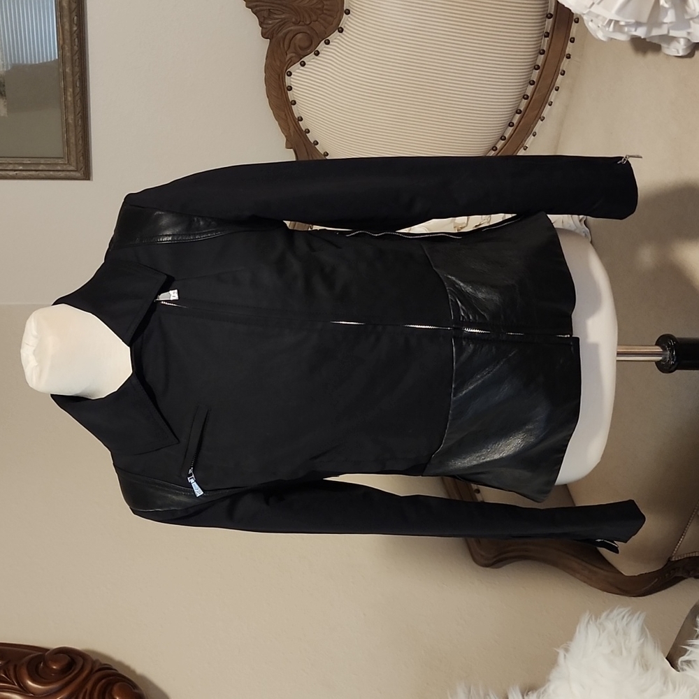 Dawn Levy Black Leather Trim Zippered Blazer
